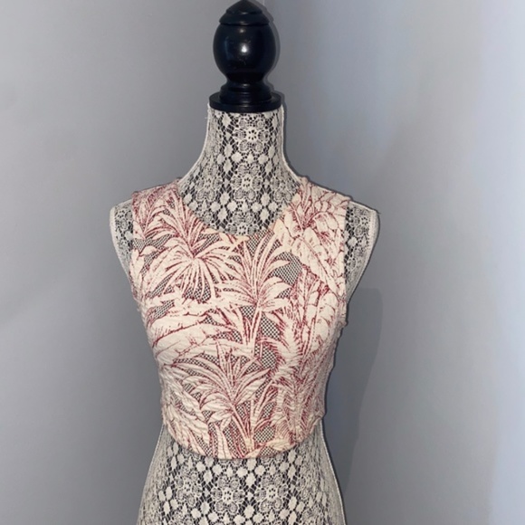 🍒3 for $30 ZARA Textured Sleeveless Crop Top with Palm Trees - Picture 2 of 11